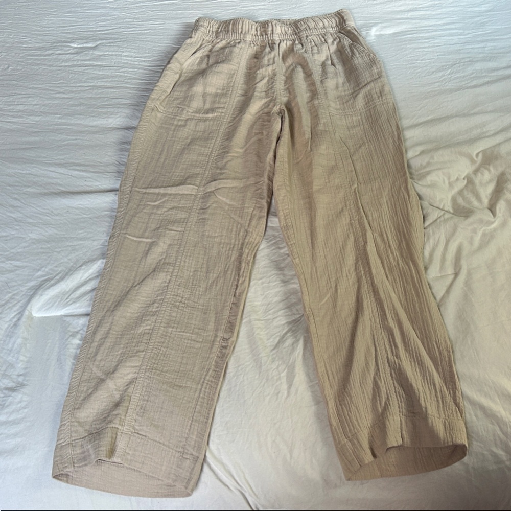 Wonderly Cream Ankle Pants